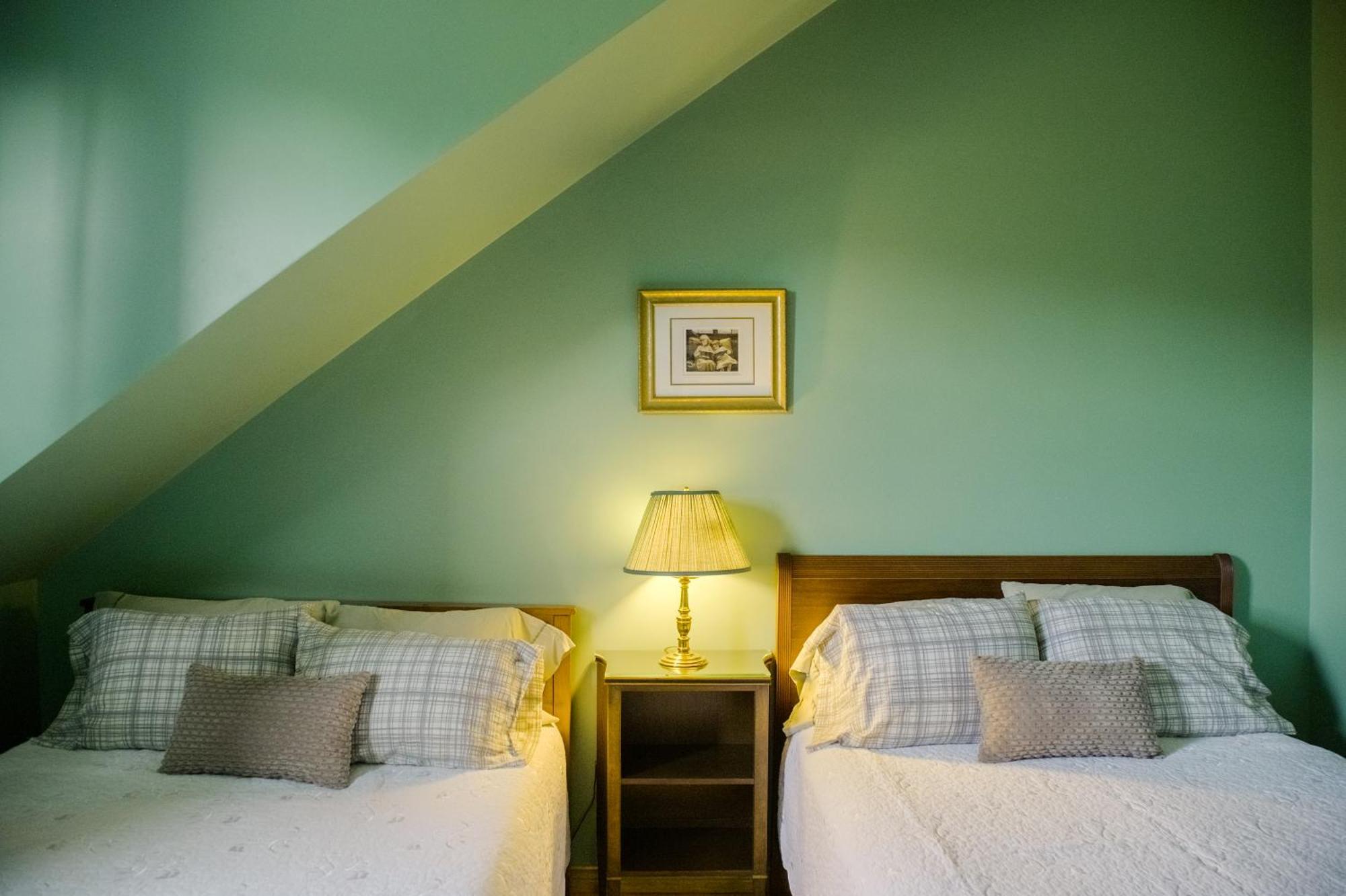 Chanterelle Inn & Cottages Baddeck Inlet Exterior foto